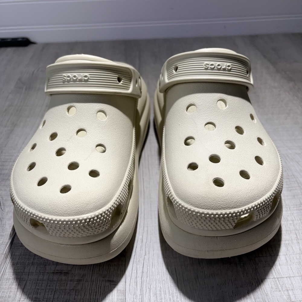Crocs Classic Mega Crush Clog Unisex Sandal Thick Soled Sandals M5 W7 - Picture 9 of 10